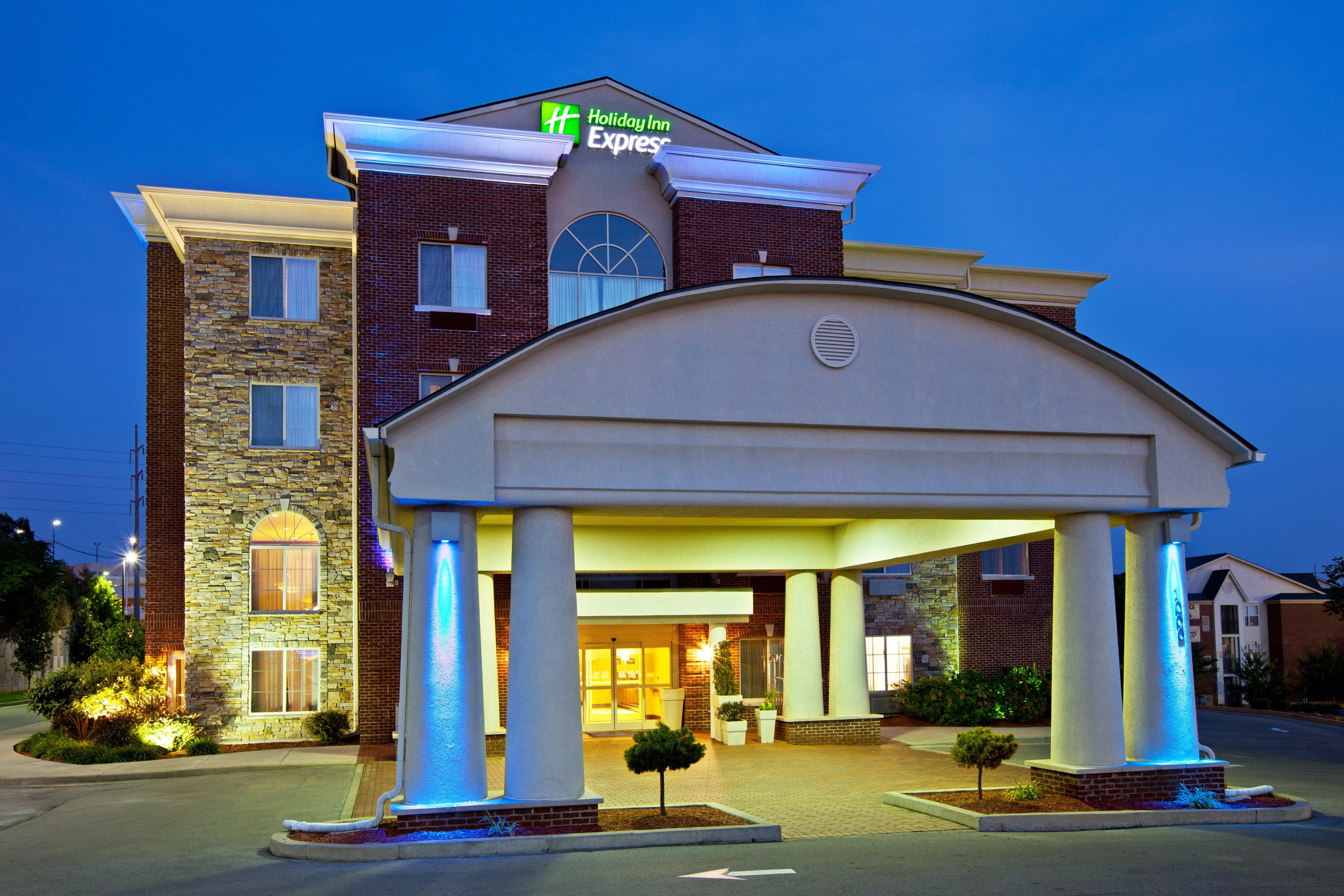 Holiday Inn Express Hotel & Suites Lexington-Downtown University By Ihg Екстериор снимка