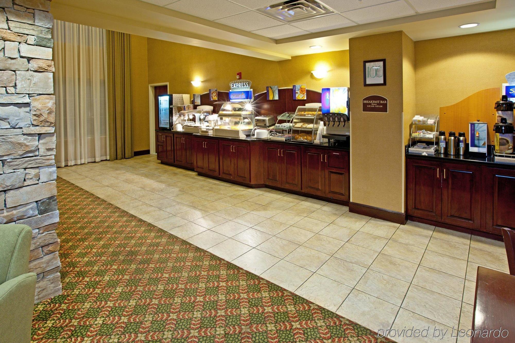 Holiday Inn Express Hotel & Suites Lexington-Downtown University, An Ihg Hotel Ресторант снимка