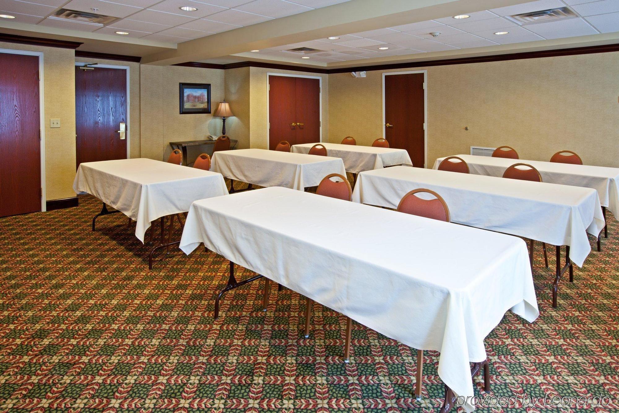 Holiday Inn Express Hotel & Suites Lexington-Downtown University By Ihg Екстериор снимка