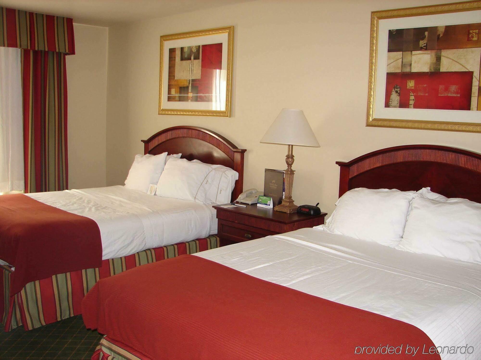 Holiday Inn Express Hotel & Suites Lexington-Downtown University By Ihg Екстериор снимка