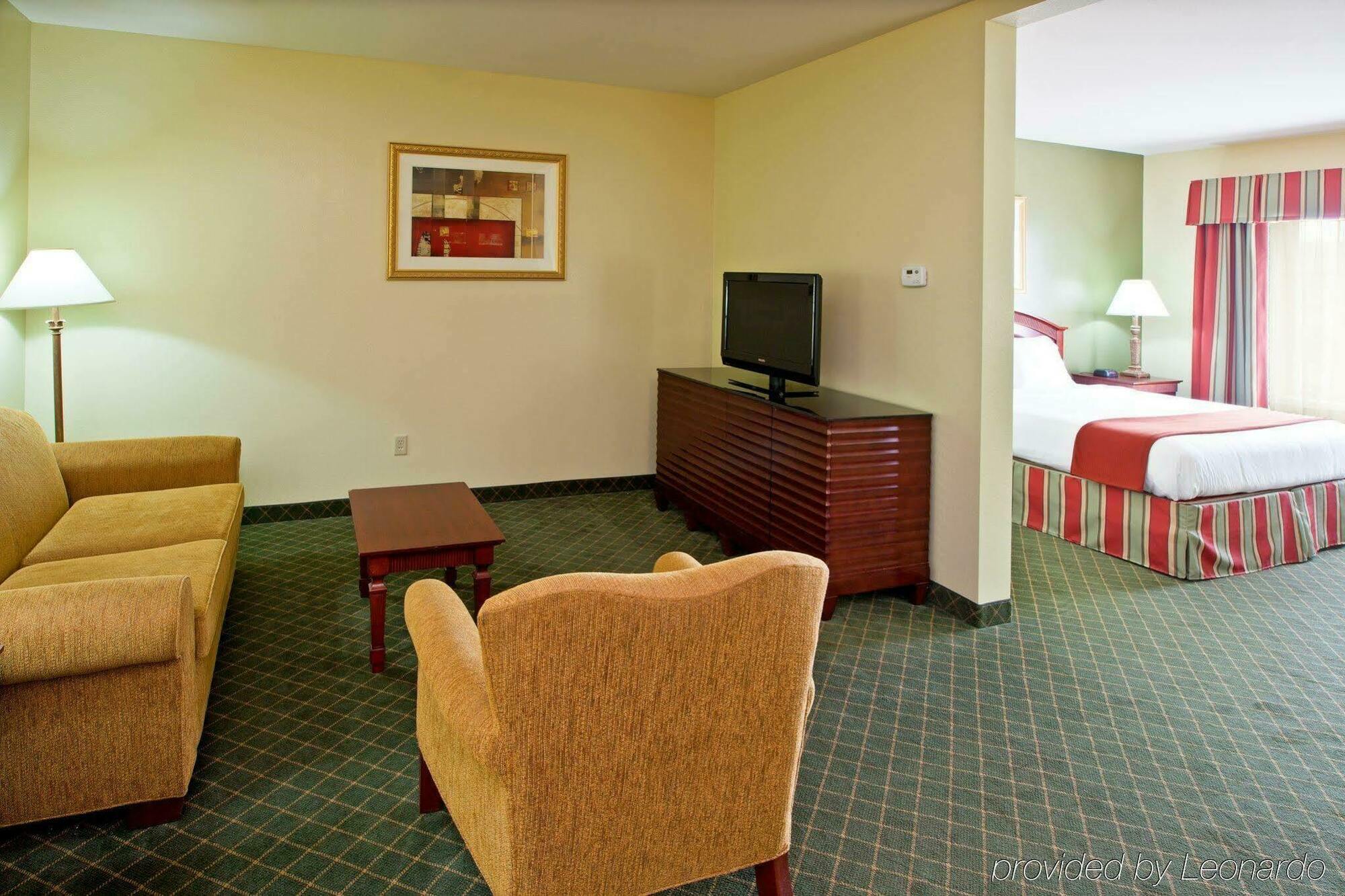 Holiday Inn Express Hotel & Suites Lexington-Downtown University By Ihg Екстериор снимка